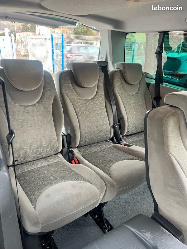 PEUGEOT EXPERT TEPEE LONG 2.0L TDI 140cv 8 Places (image 7)