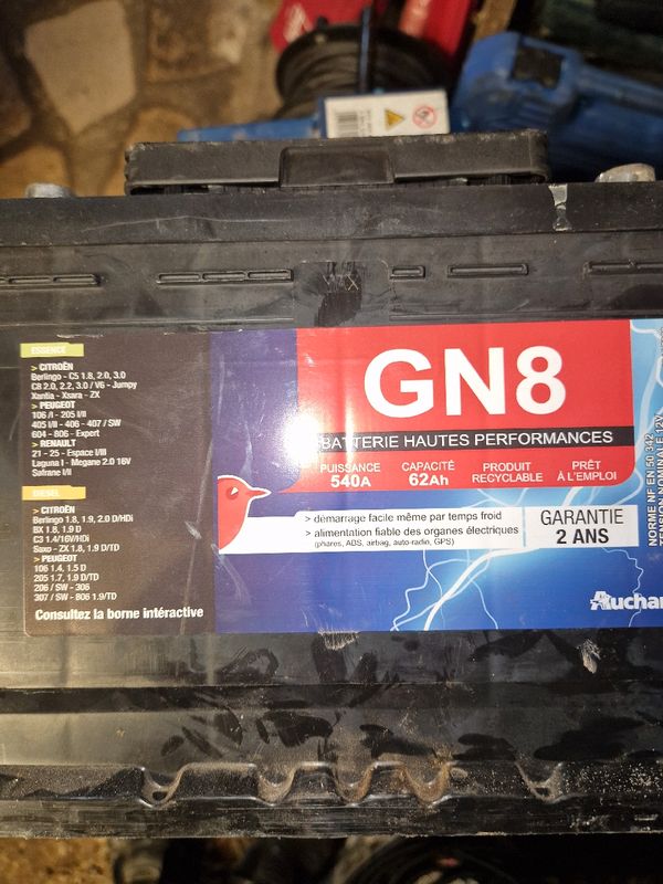 Batterie GN8 - Équipement auto