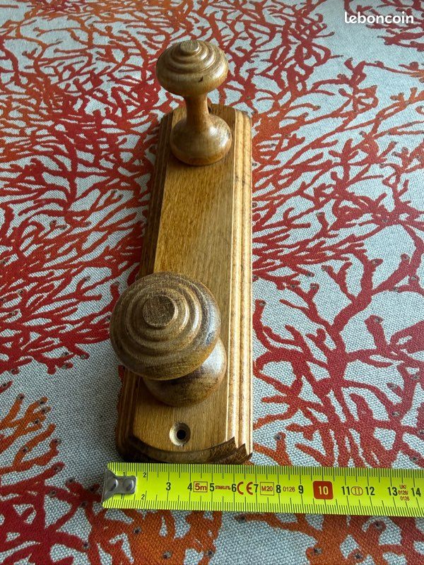 Portemanteau en bois, 2 patères en chêne (image 2)