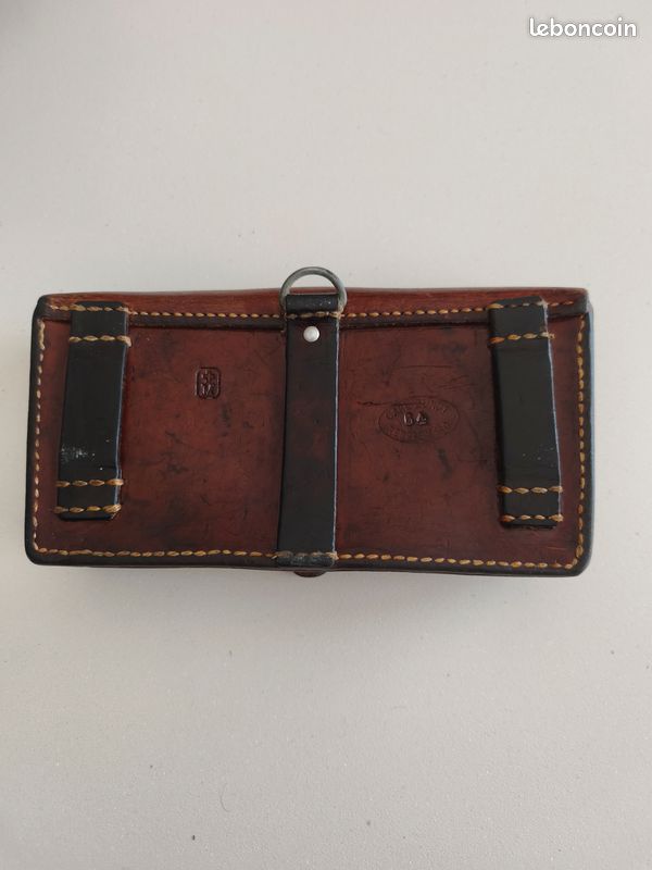 Pochette vintage cuir armée suisse 1964 – authentique (image 2)