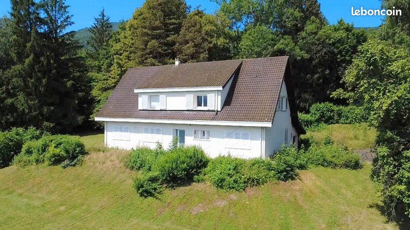 Maison 8 pièces 200 m² · à Chanay · 200 m² · 360 000 €