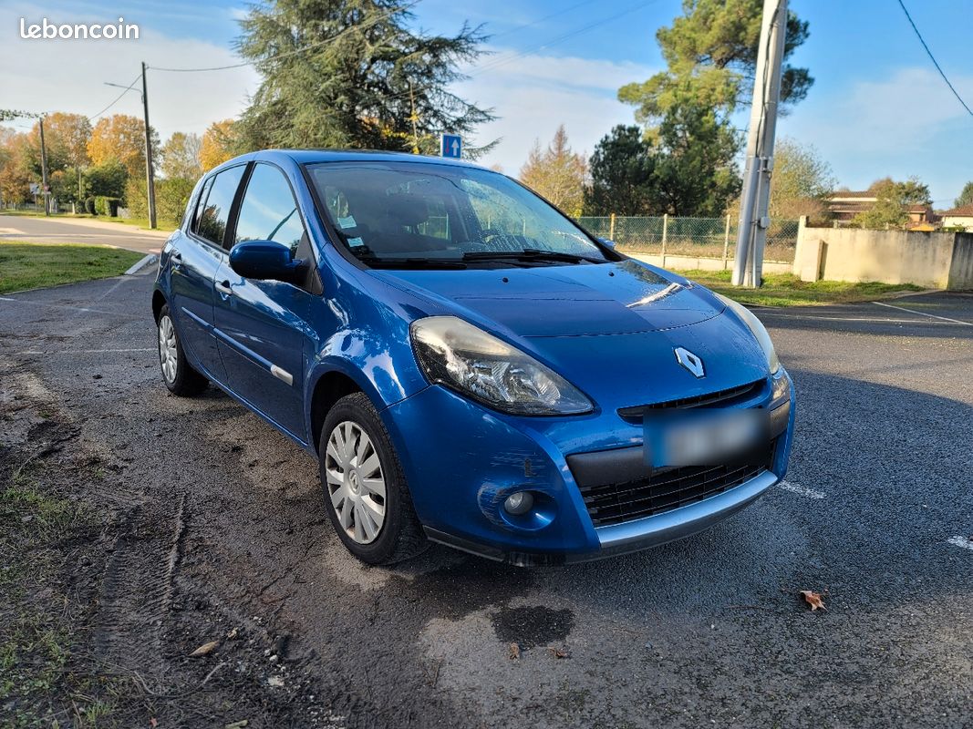 Clio 3 dci 70 dynamique Voitures