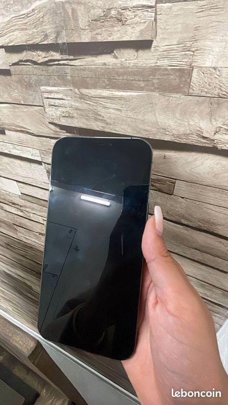 Iphone 8+ (image 1)