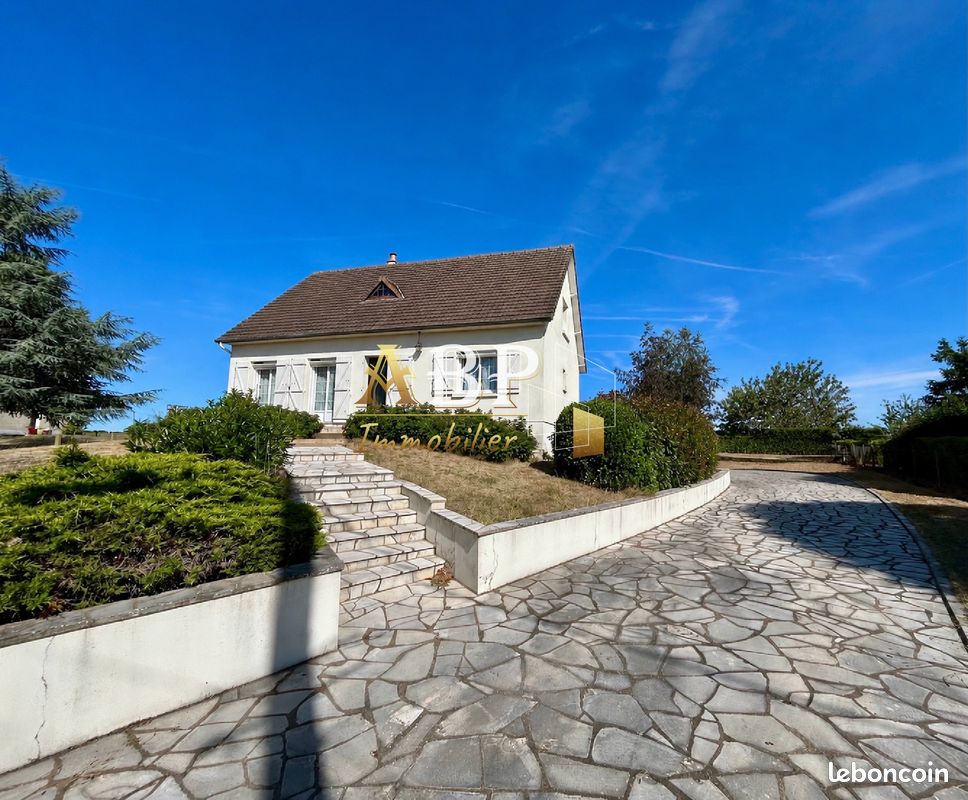 Maison 5 pièces 139 m² · à Bonneval · 139 m² · 159 750 €