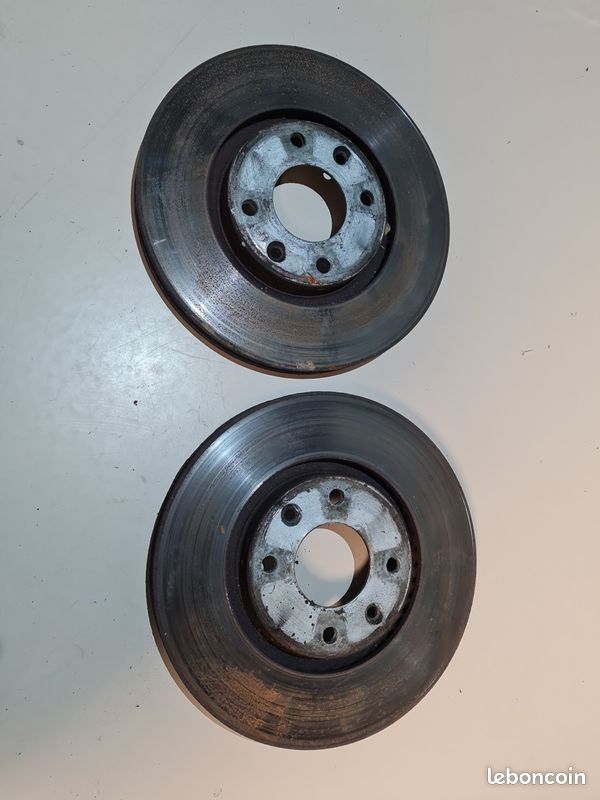 Disque avant Peugeot 207 Annes 2008 (image 1)