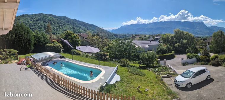 Grande maison vue imprenable