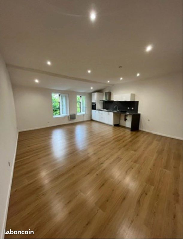 Appartement 3 pièces 75 m² · à Romans-sur-Isère · 75 m² · 650 €/mois