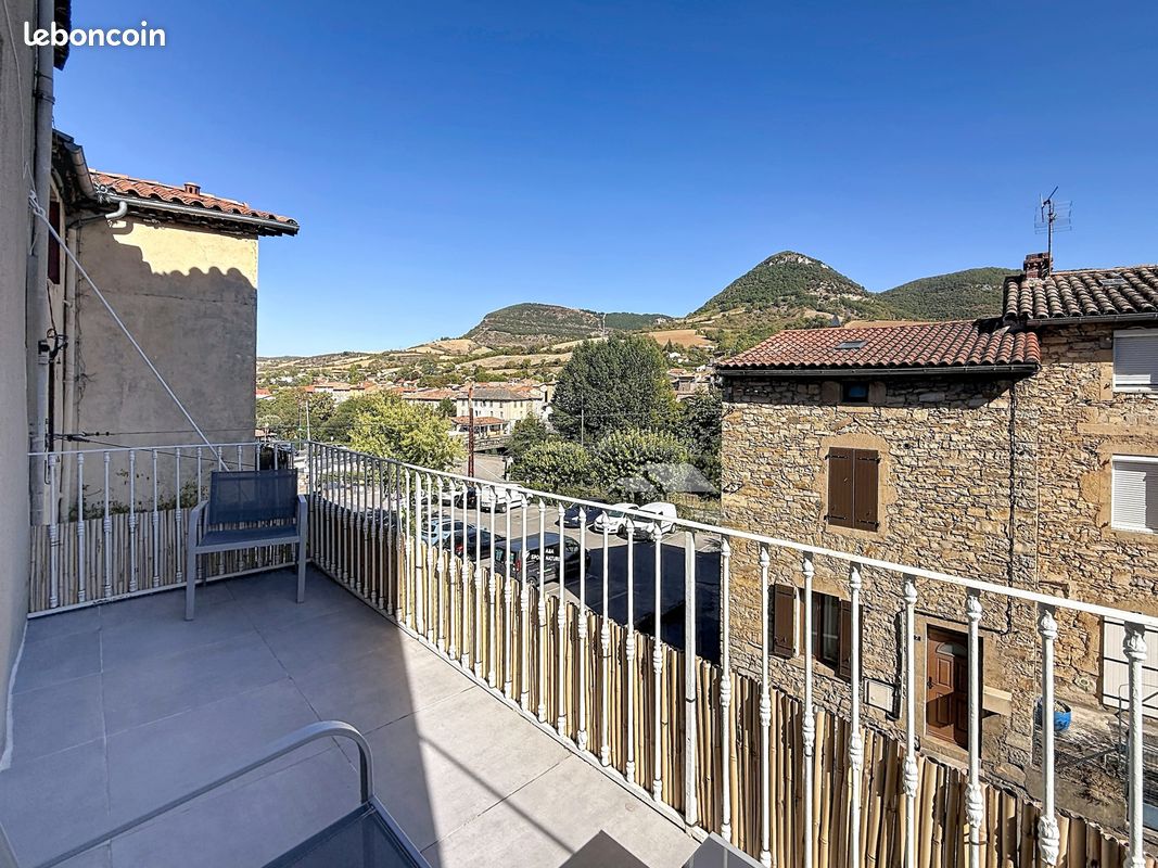 Maison 3 pièces 65 m² · à Saint-Georges-de-Luzençon · 65 m² · 110 000 €