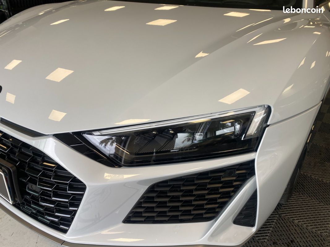 Audi R8 620 CV V10 Performance LOA 1 299 Euros Par mois Sièges Recaro Carbon Interieur et Moteur Gris Suzuka V 10 (image 25)