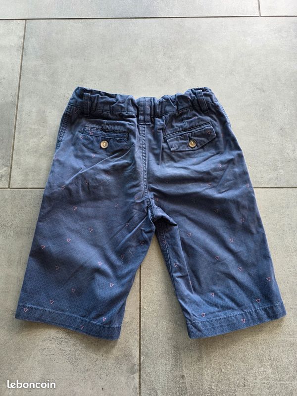Short bleu marine à motif 10 ans (image 3)