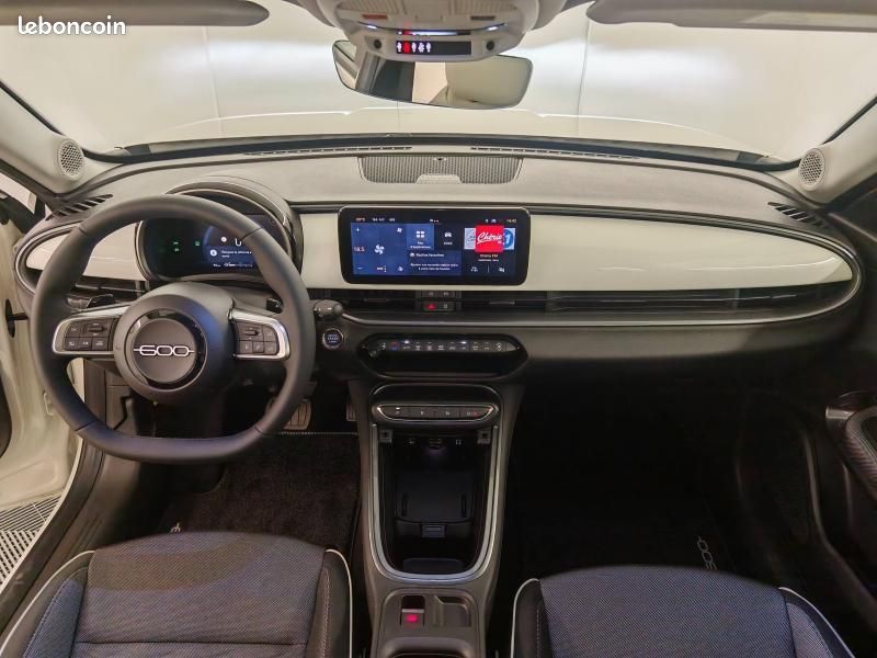 Fiat 600 1.2 Hybrid Turbo 110ch Icône eDCT6 Step 2 (image 8)