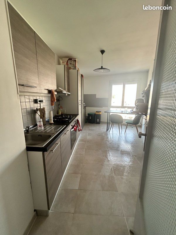 Appartement 4 pièces 92 m² · à Saint-Chamond · 92 m² · 900 €