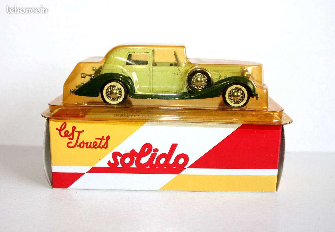 SOLIDO HACHETTE 1/43 Simca Chambord 1958 en boite . EUR 8,00 - FR