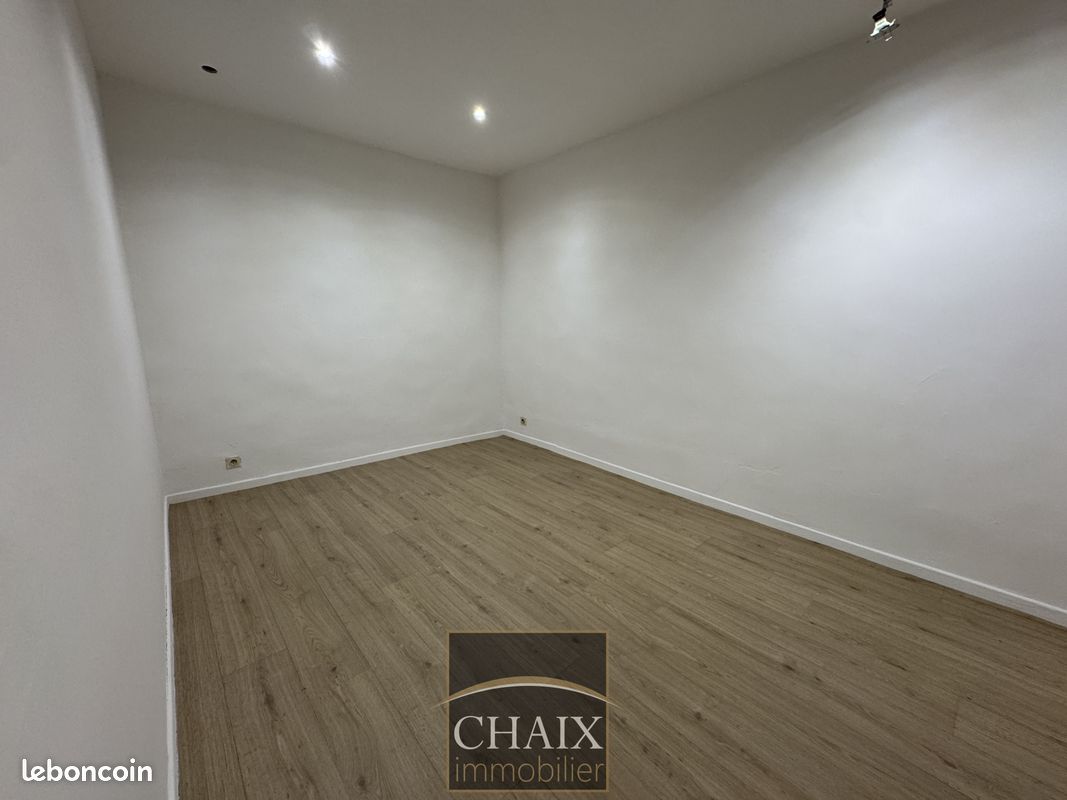 Appartement a louer  - 2 pièce(s) - 42 m2 - Surfyn