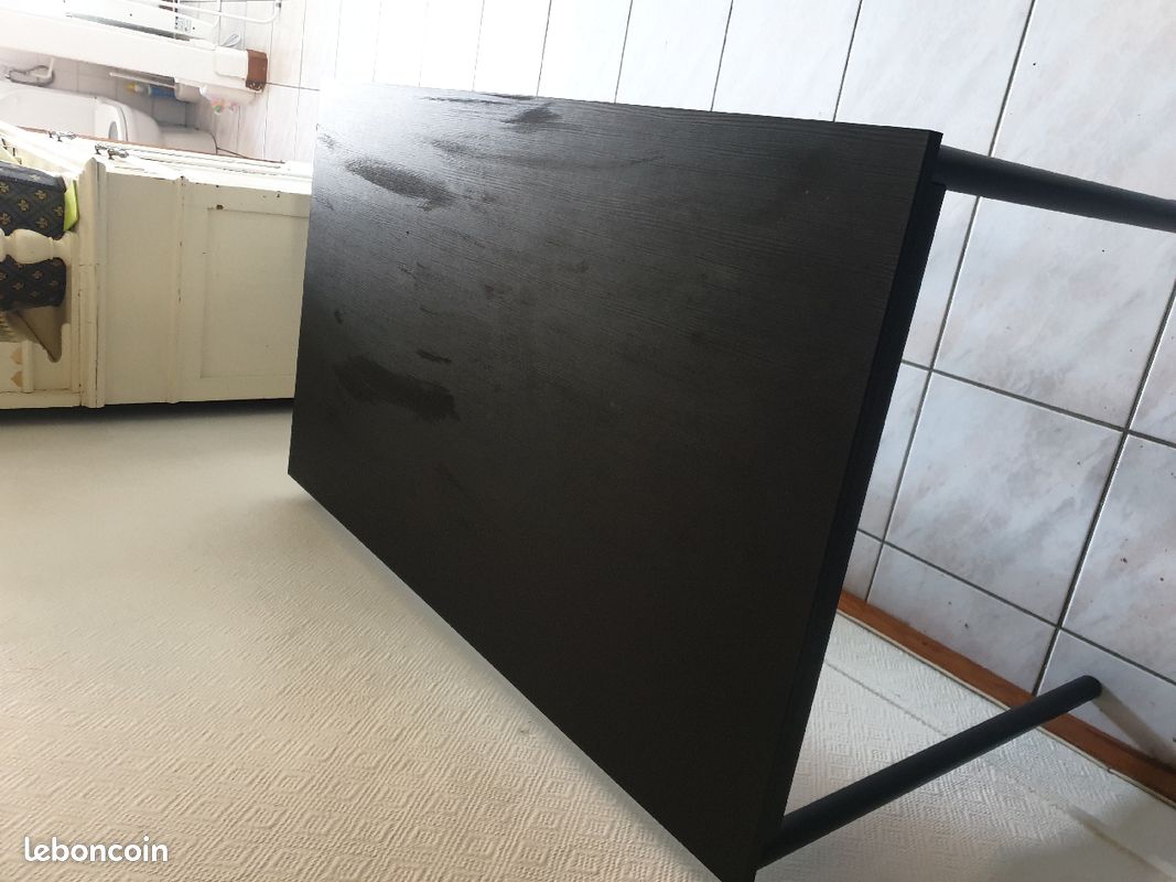 Table ikea noire pied métallique neuve (image 1)