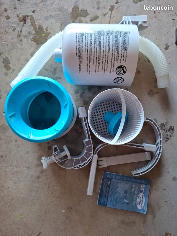 Skimmer de piscine (image 1)