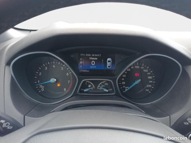 Ford Focus 1.0 EcoBoost 125ch Stop&Start ST Line (image 22)