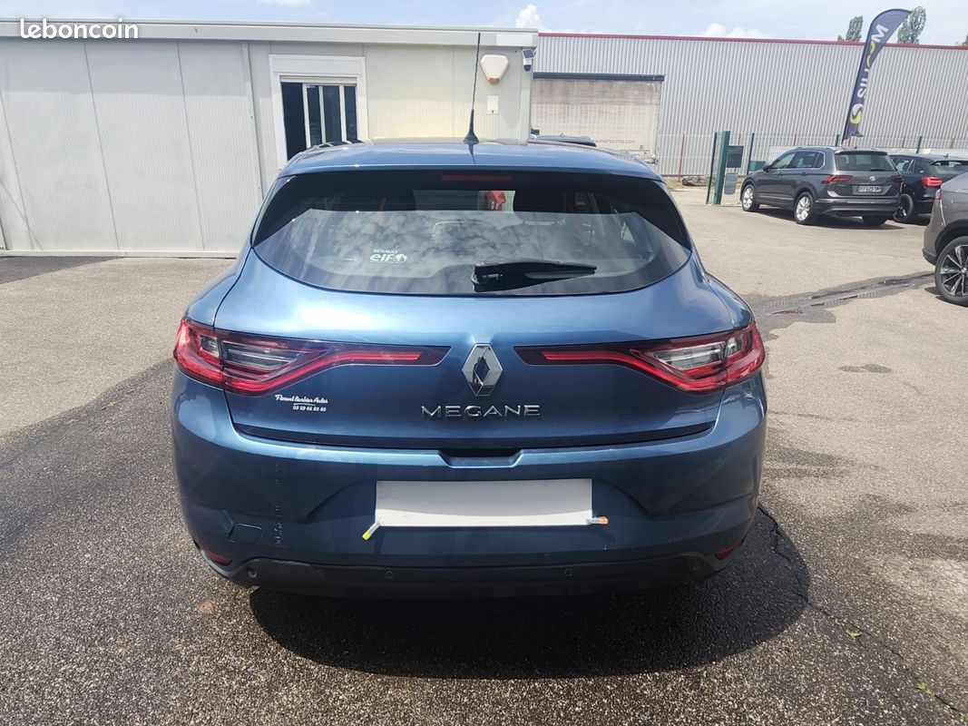 Renault Megane IV 1.5 DCI 110ch BV6 Life (image 7)