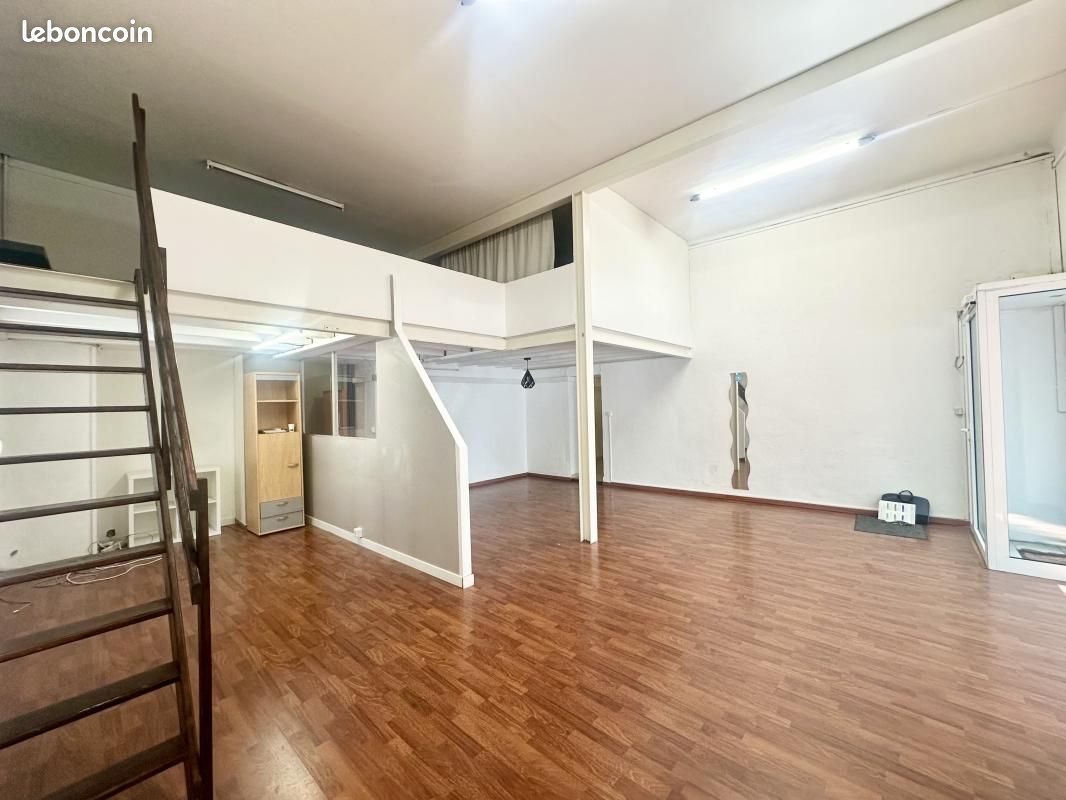 Local 130 m² (image 9)