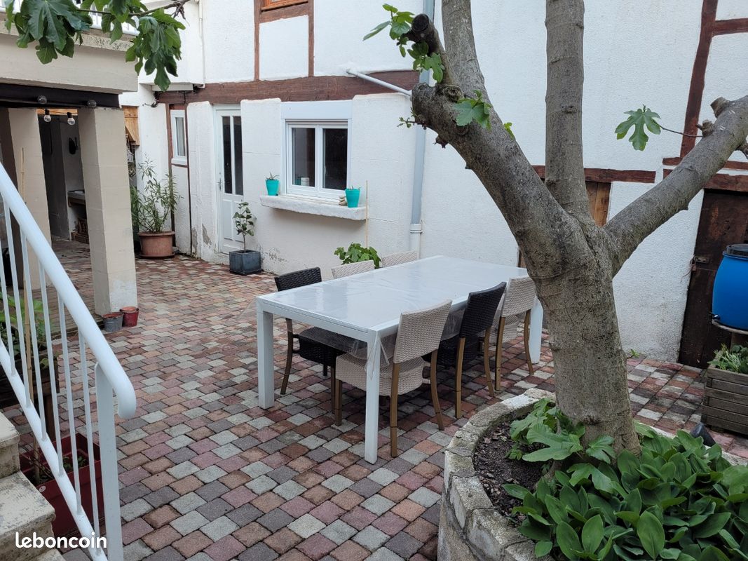 Maison 10 pièces 180 m² · à Roanne · 180 m² · 319 000 €