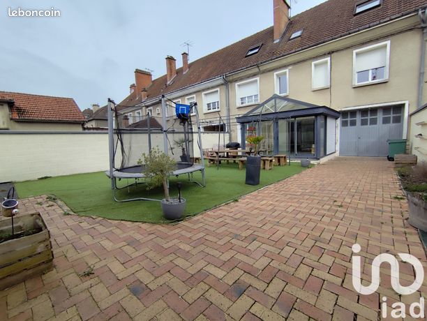 Maison de ville 8 pièces 196 m²