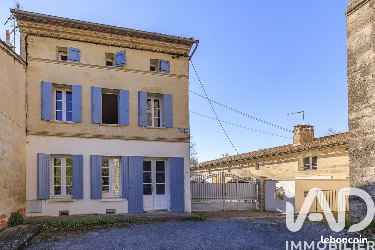 Maison 11 pièces 355 m² · à Abzac · 355 m² · 492 000 €