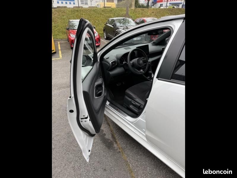 Toyota Yaris 130h GR Sport 5p MC24 (image 14)