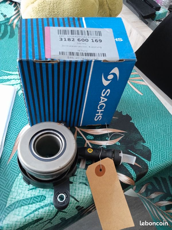 Butée hydraulique, embrayage SACHS 3182 654 204