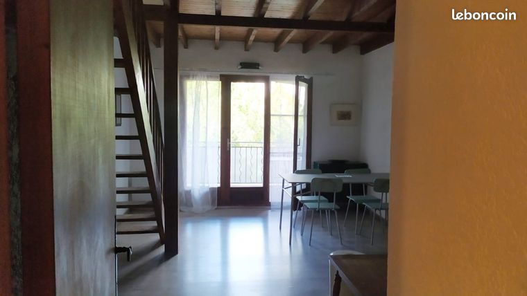 Fontvieille. Duplex meublé à louer