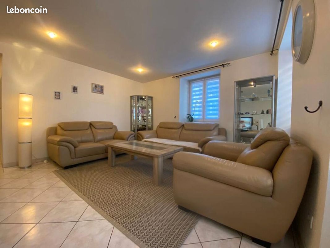 Appartement 4 pièces 120 m² · à Mulhouse · 120 m² · 220 000 €