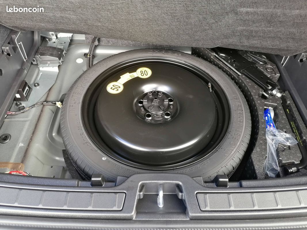 VOLVO XC40 B3 163 ch DCT7 Ultra (image 22)
