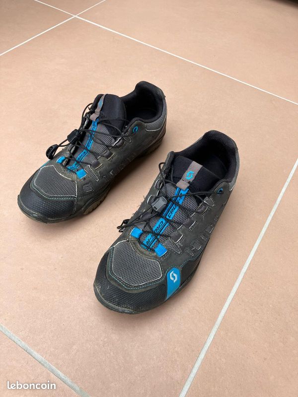 Chaussure VTT Exustar SM346B, Taille 40, Noire, 2 Scratchs + Clic (pédales Automatiques)