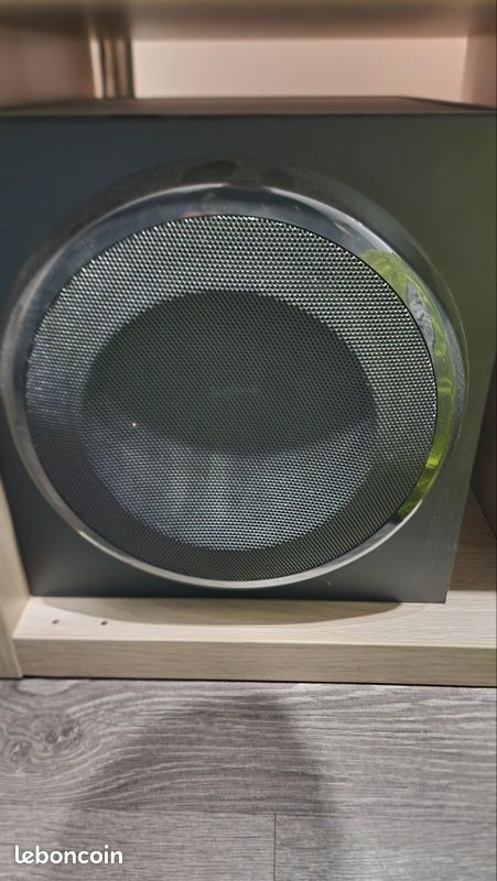 Logitech Z906 (image 1)