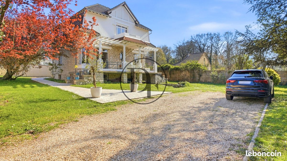Maison 6 pièces 150 m² · à Vulaines-sur-Seine · 150 m² · 599 000 €