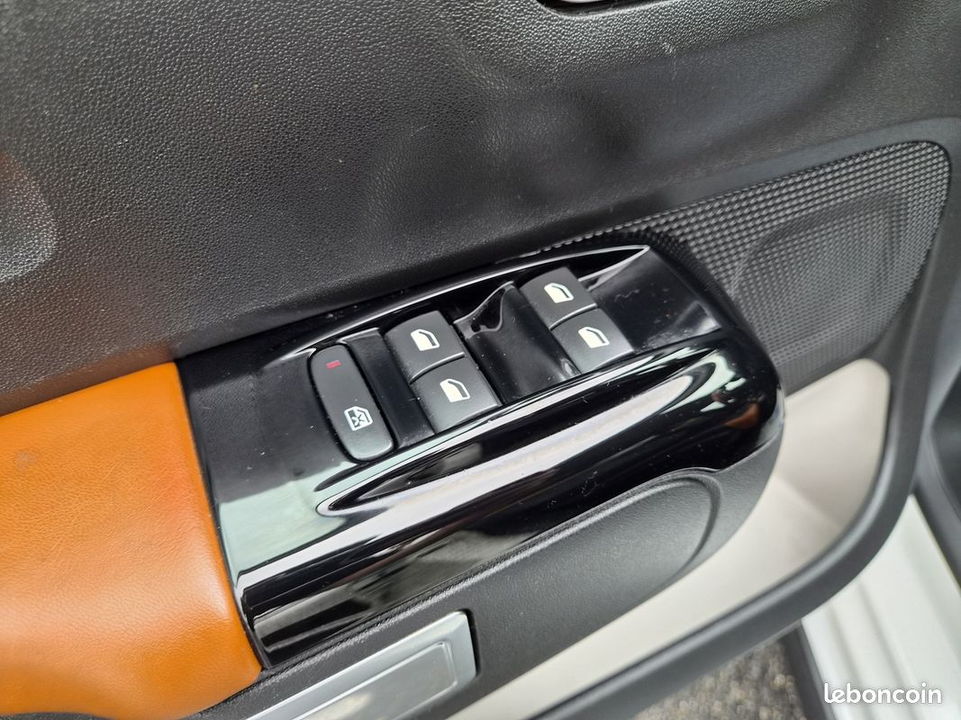 Citroen C3 1.6 BLUEHDI 100CH BVM5 SHINE (image 13)