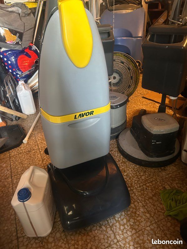Petite laveuse compacte – Nettoyage sols (image 1)