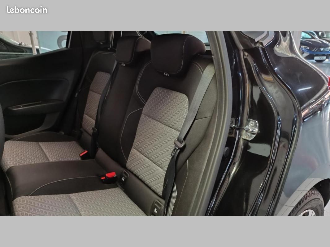Renault Clio V E-Tech 140 - 21N Limited (image 15)