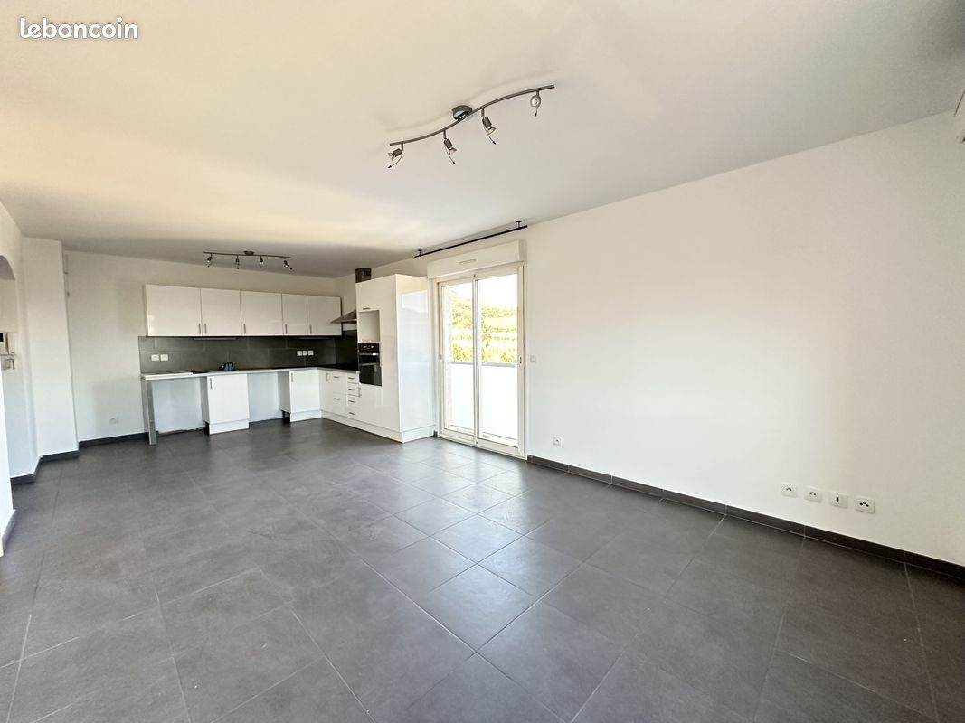 Appartement 2 pièces 45 m² · à Biguglia · 45 m² · 650 €