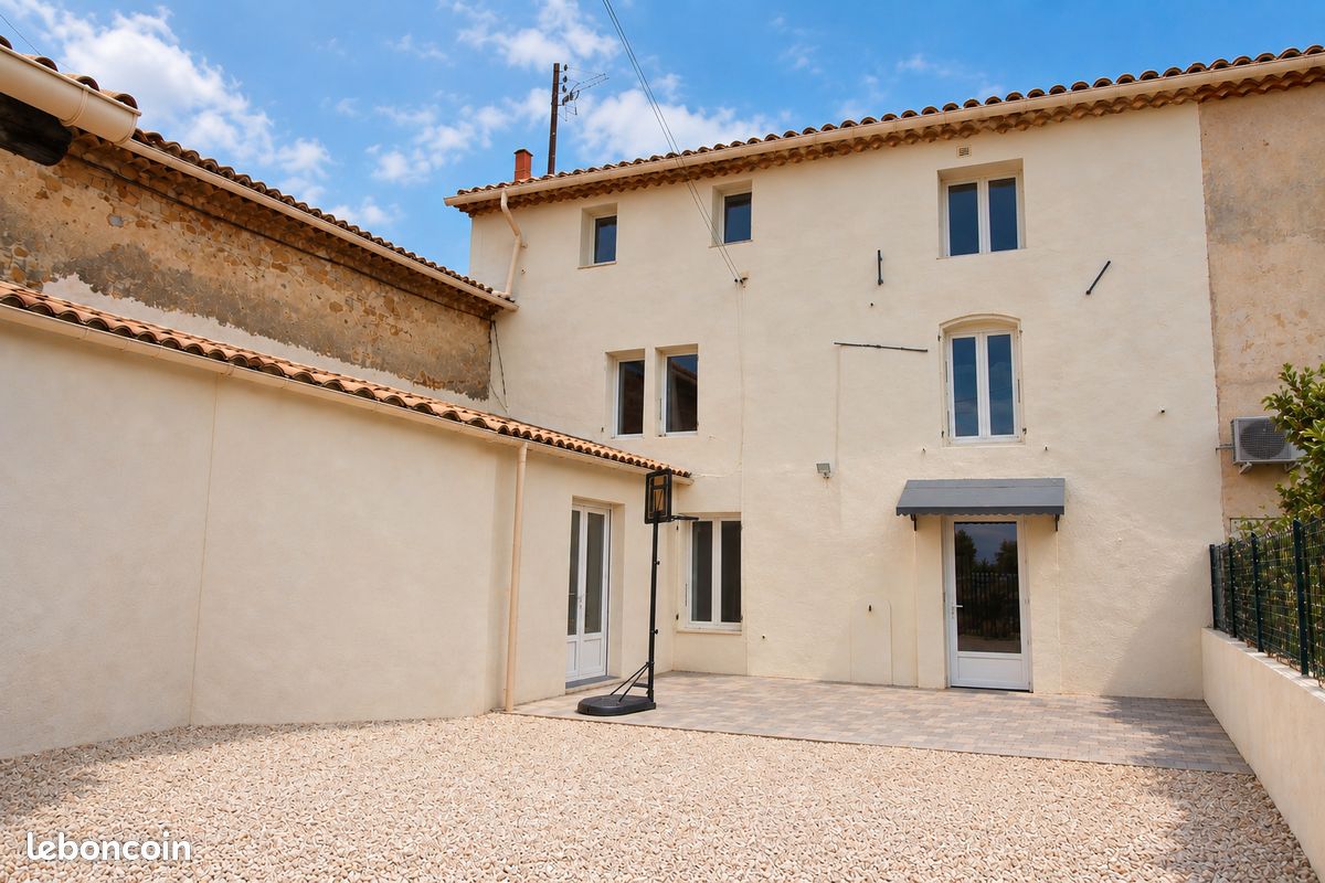 Maison 5 pièces 140 m² · à Camaret-sur-Aigues · 140 m² · 265 000 €