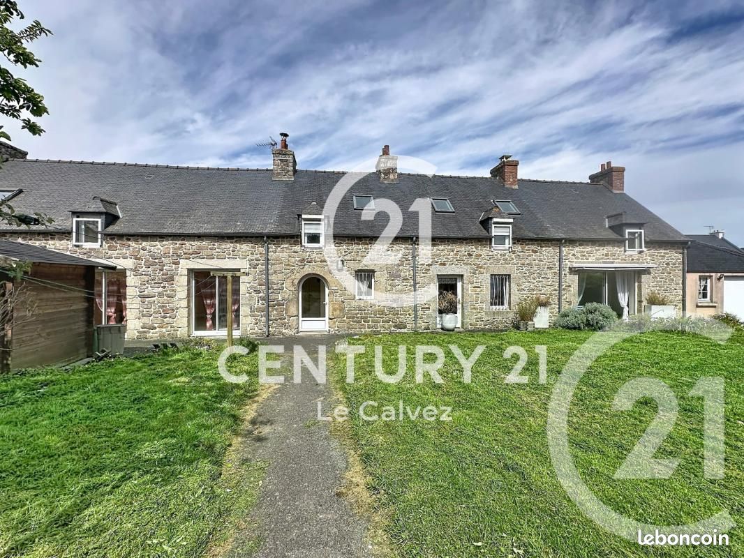 Maison 8 pièces 220 m² · à Ploumagoar · 220 m² · 233 000 €
