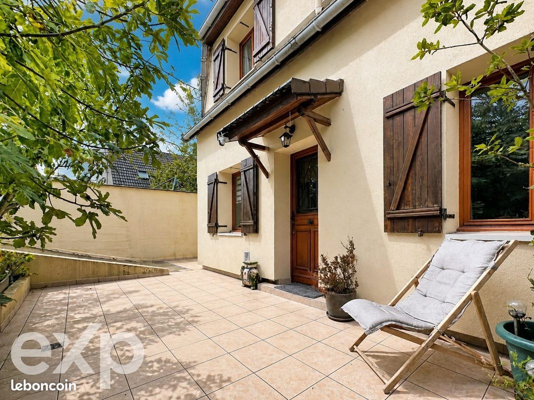 Maison 6 pièces 100 m² · à Saint-Denis · 100 m² · 359 000 €