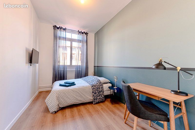 Appartement 5 pièces 80 m² · à Saint-Étienne · 80 m² · 830 €/mois