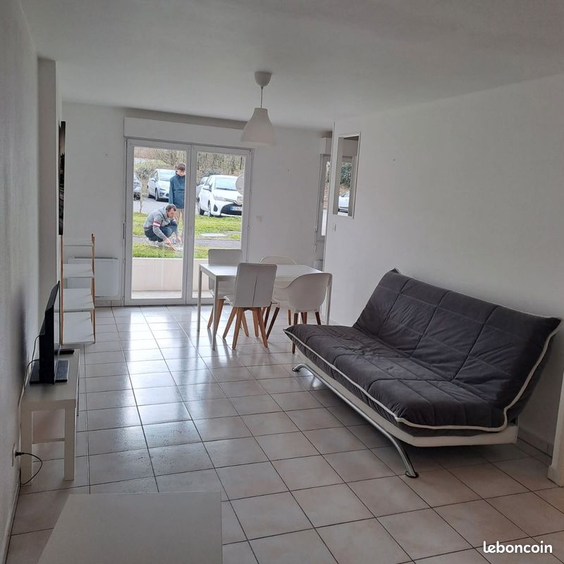 Appartement 1 pièce 27 m² · à Pouzauges · 27 m² · 395 €