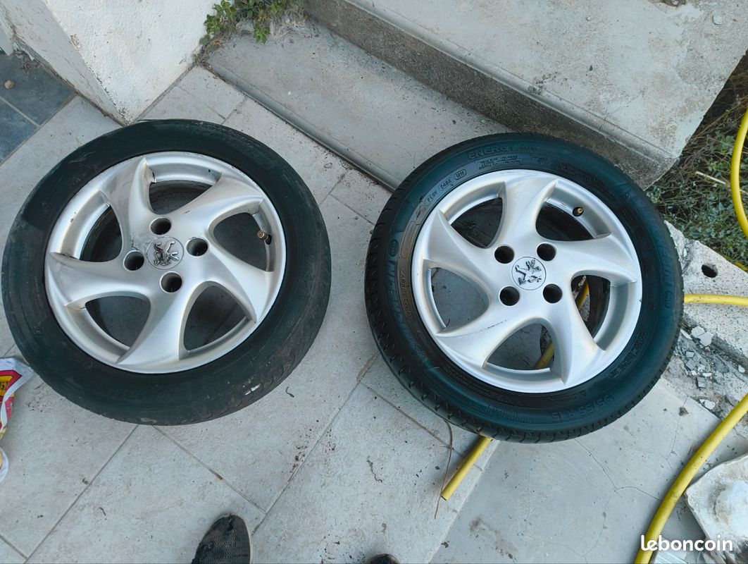 2 jantes alu Peugeot 206 15 pouces (image 1)