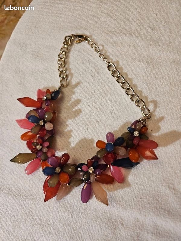 Collier Vintage Fantaisie N159 - Bijou D'occasion à L'allure Rétro
