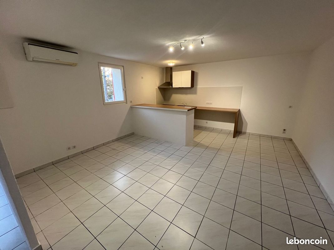 Appartement 2 pièces 46 m² · à Eyguières · 46 m² · 700 €/mois