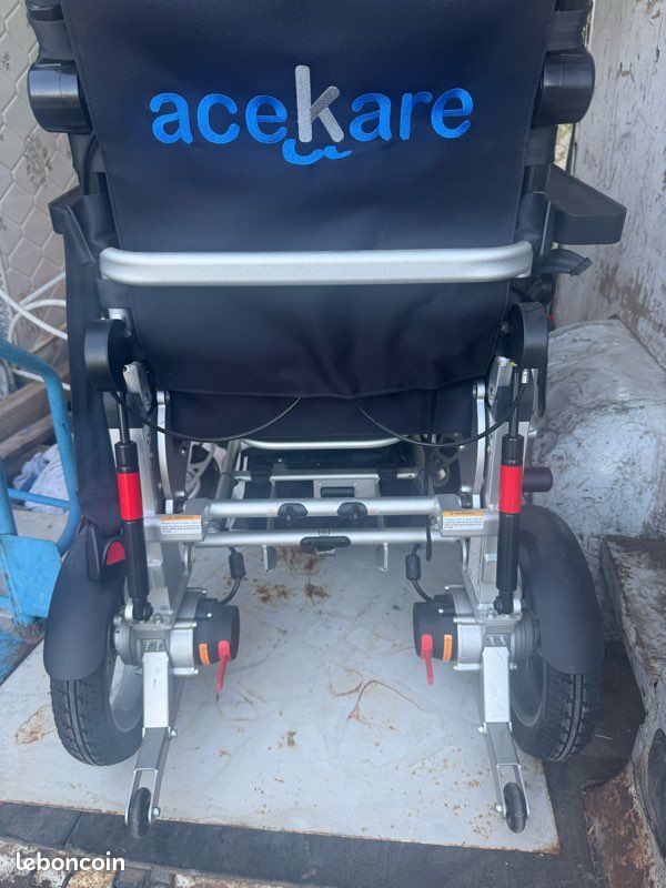 Fauteuil électrique handicapé (image 3)