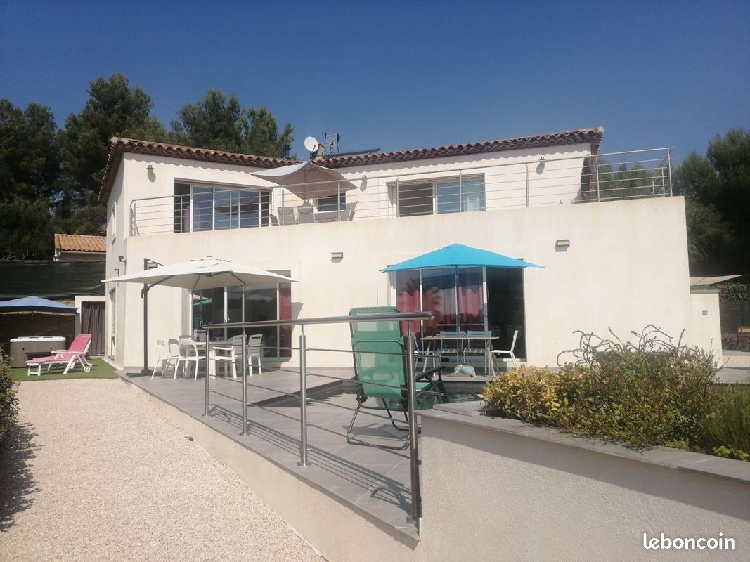 Appartement 3 pièces 90 m² · à La Cadière-d'Azur · 90 m² · 1 650 €/mois