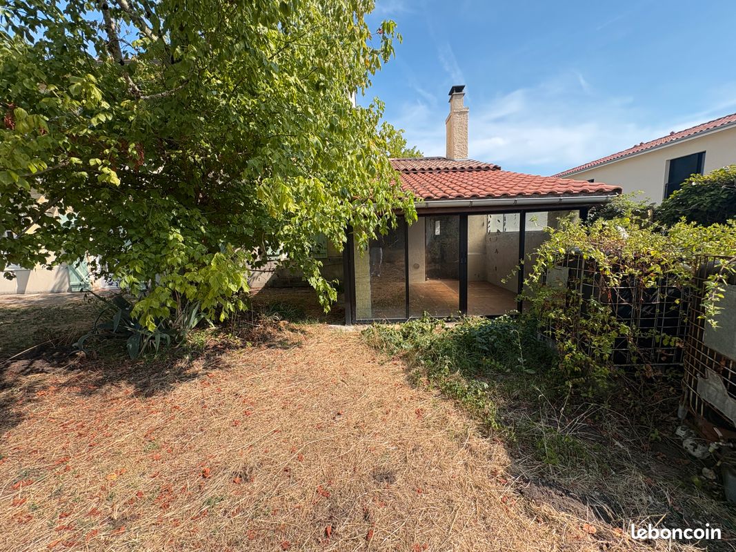 Maison 3 pièces 90 m² · à Blanquefort · 90 m² · 220 000 €
