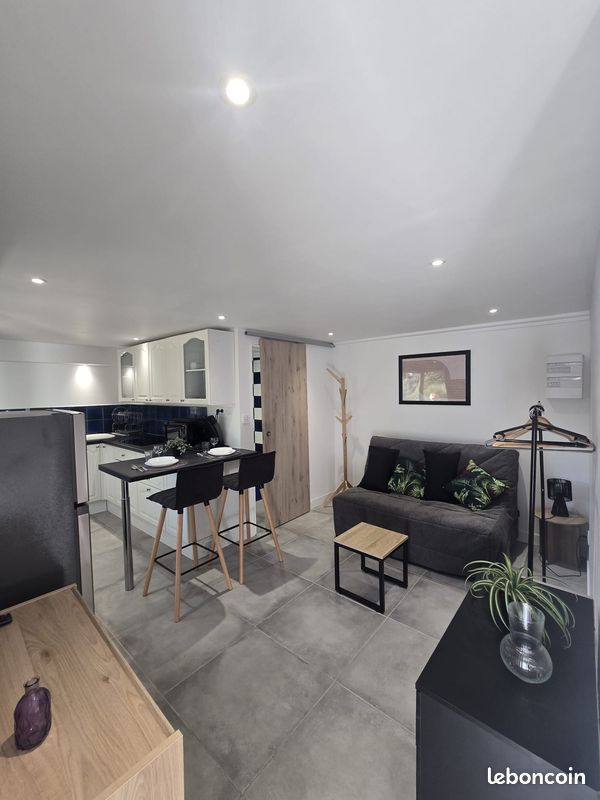 Appartement 1 pièce 22 m² · à Vénissieux · 22 m² · 719 €